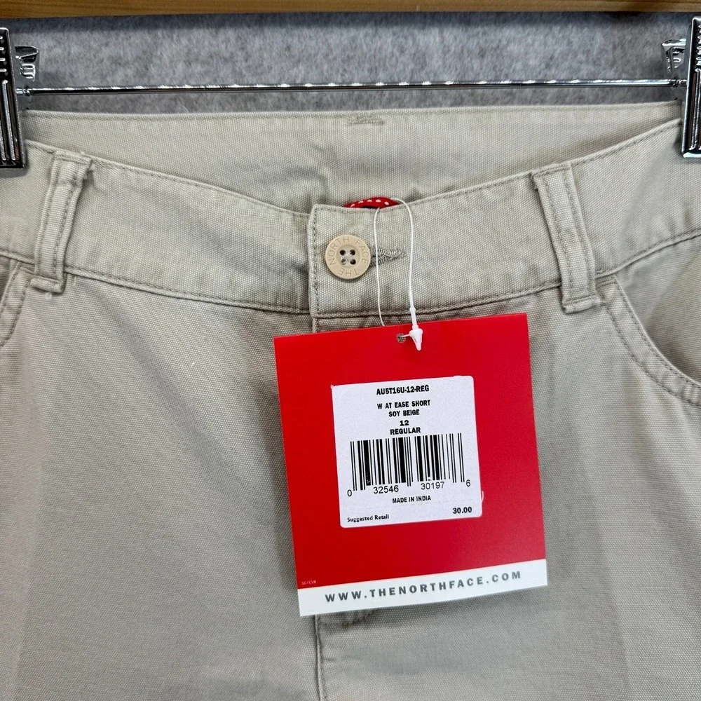 The North Face Soy Beige At Ease Shorts Cotton Cargo Hiking Womens Size 12 R NWT